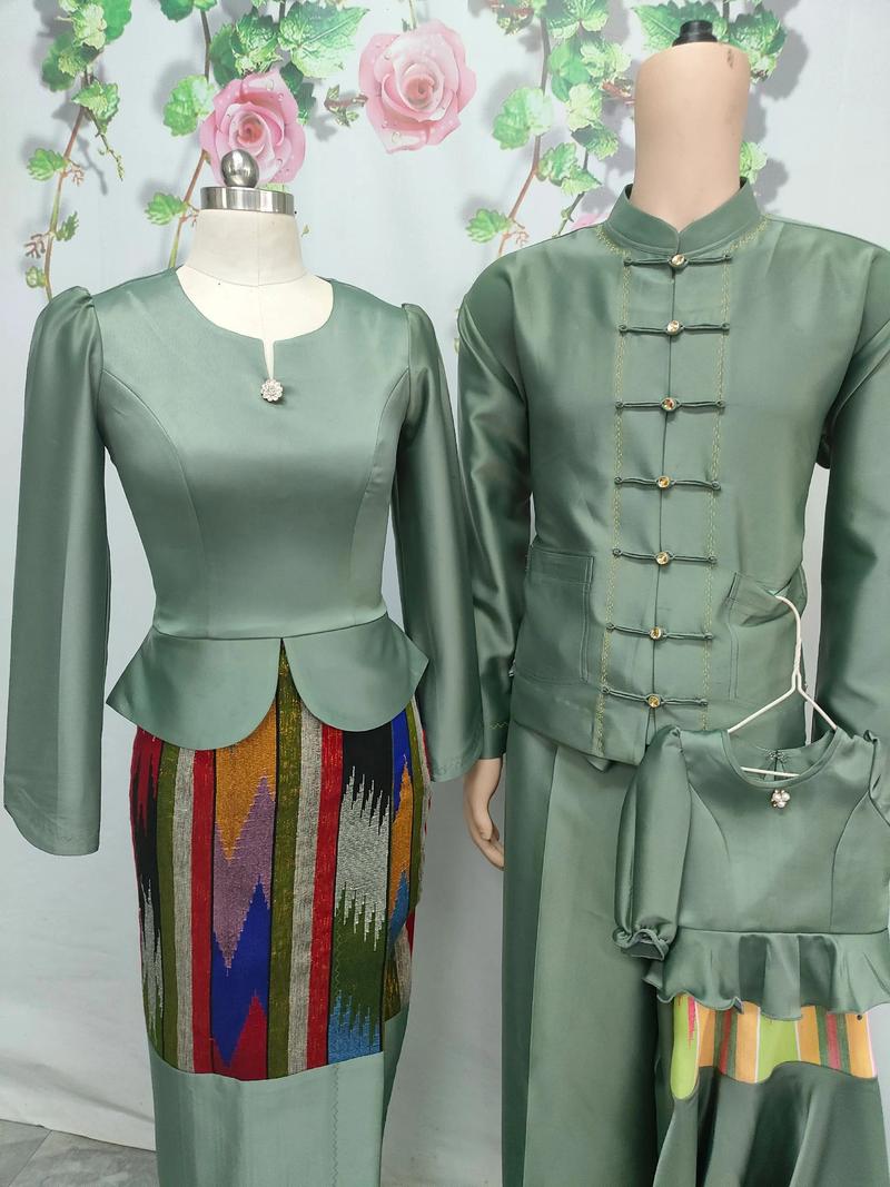 全家福傣族服装 传统服饰中的亲情与美学